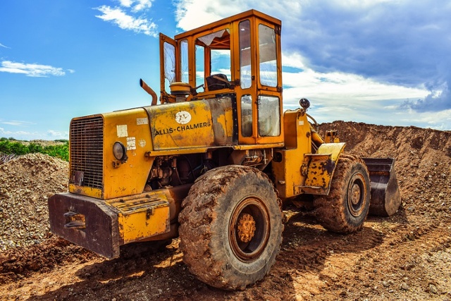 bulldozer-2203304_960_720.jpg